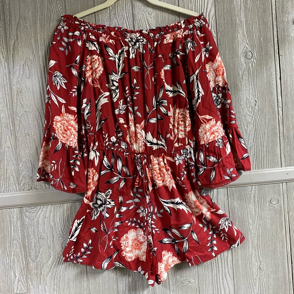 Red Floral Angie Off The Shoulder Romper Size Small NWT